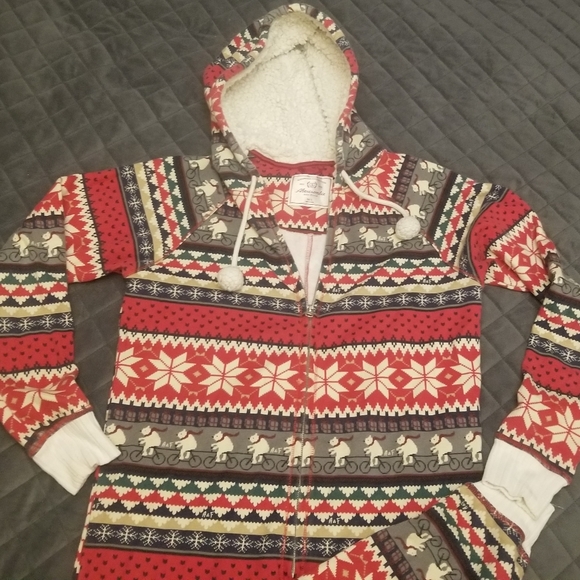 Abercrombie + Fitch Sleepware Collection Snowflake Onesie M/L - Picture 6 of 8